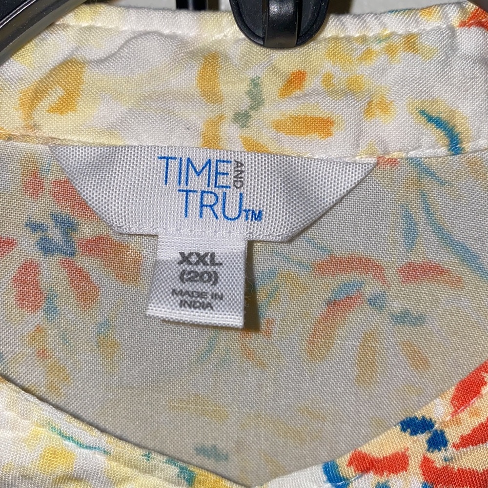 Time & Tru Floral Long Sleeve Smocked Top - Size XXL - Picture 5 of 7